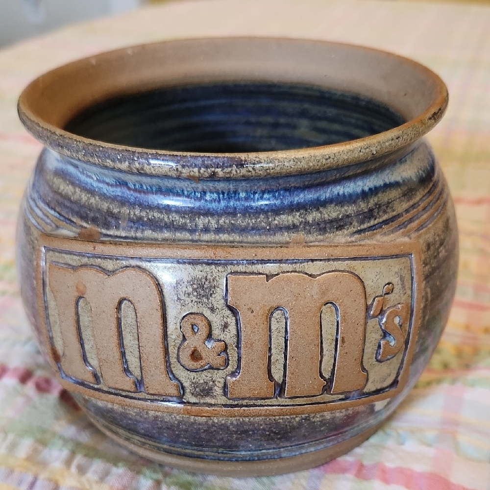 Rare Vintage Zembrzuski Hand Thrown M & M Pottery Crock